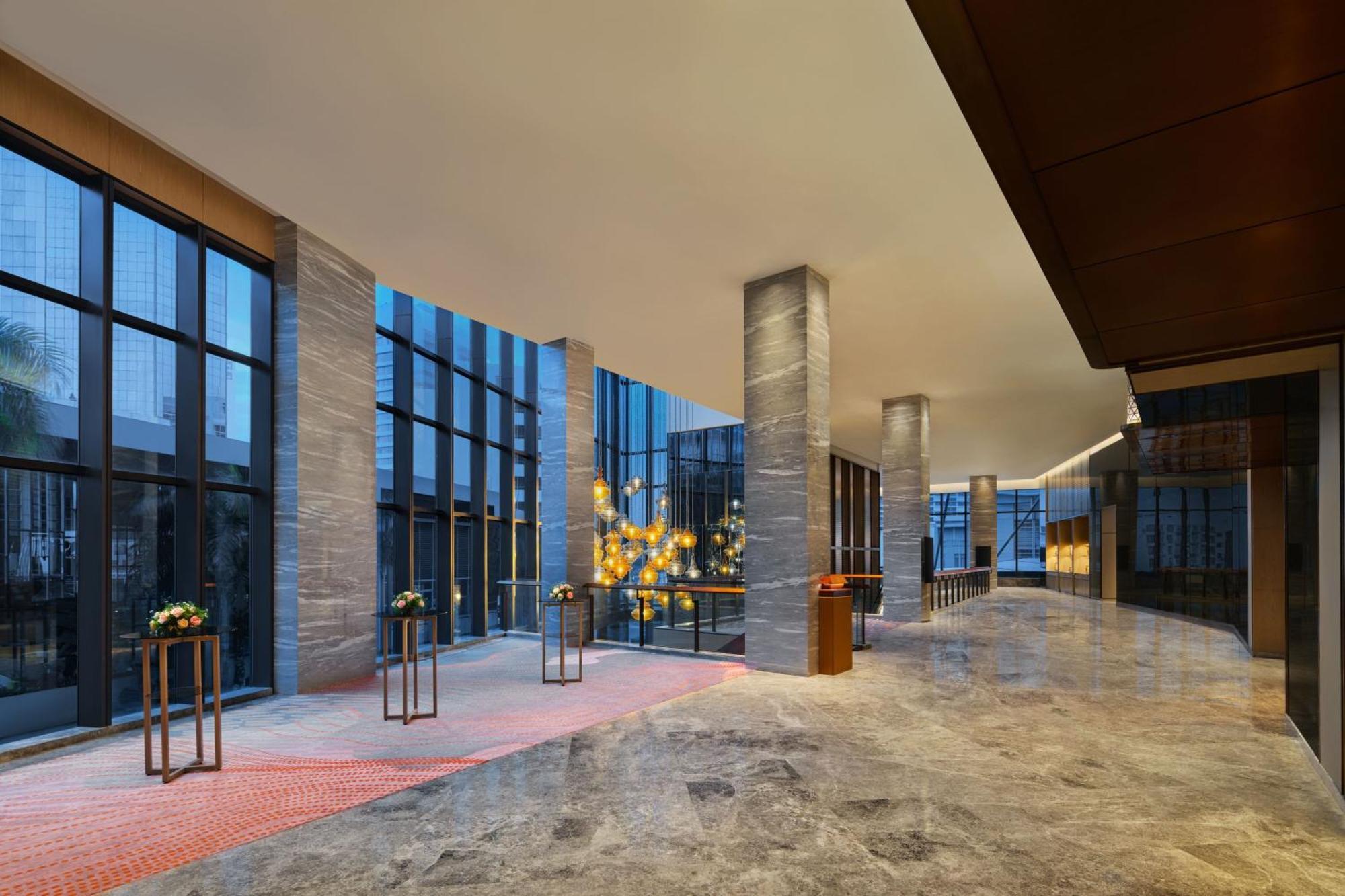 Sheraton Kuching Hotel Екстер'єр фото