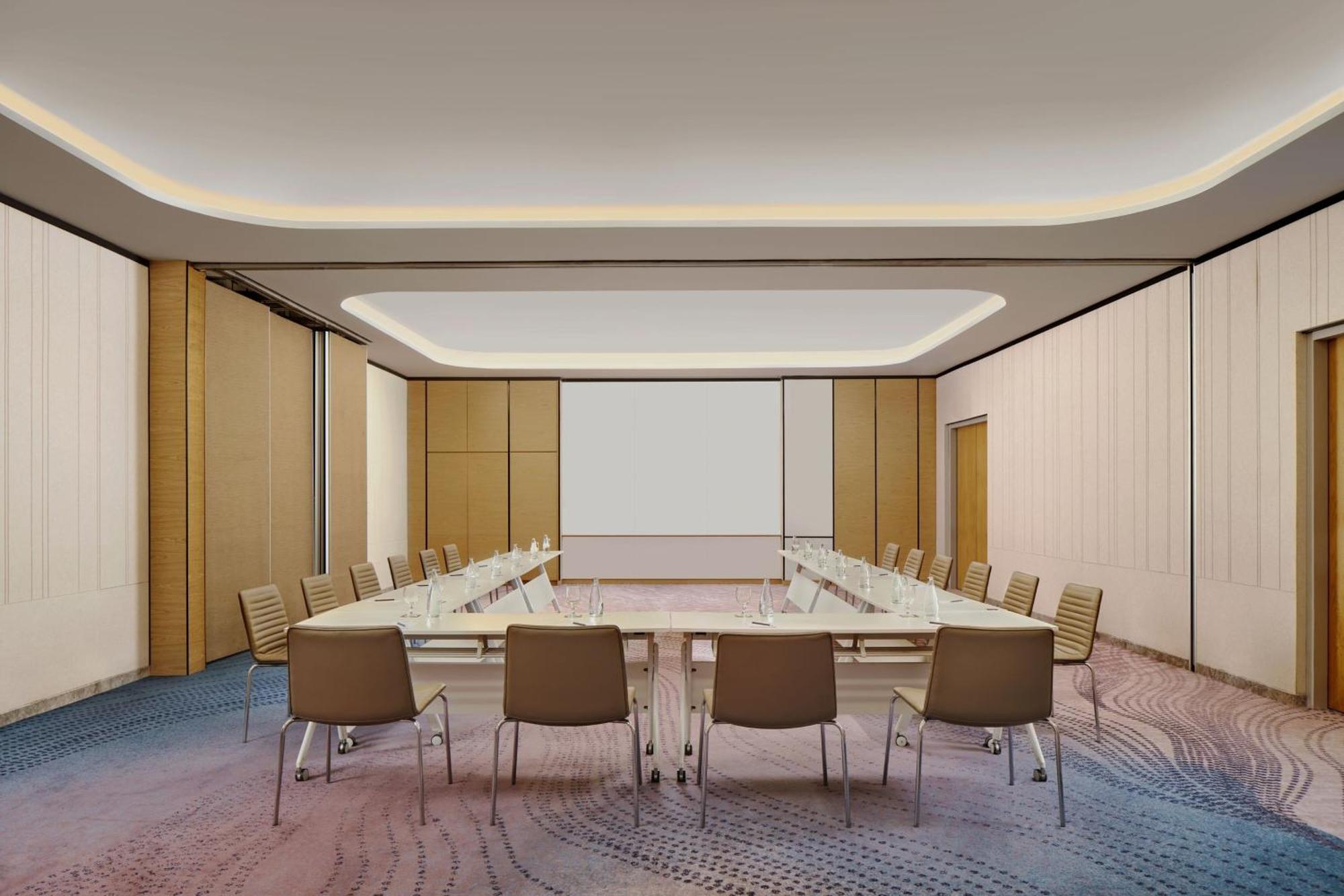 Sheraton Kuching Hotel Екстер'єр фото