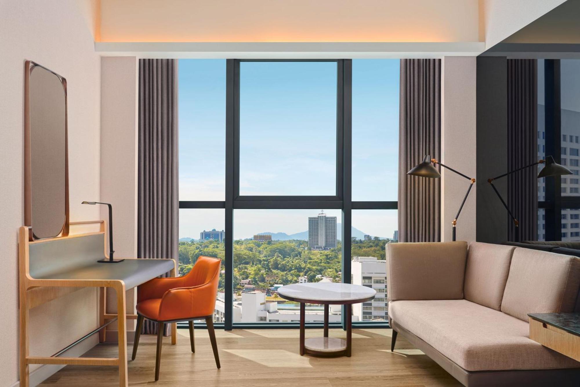 Sheraton Kuching Hotel Екстер'єр фото