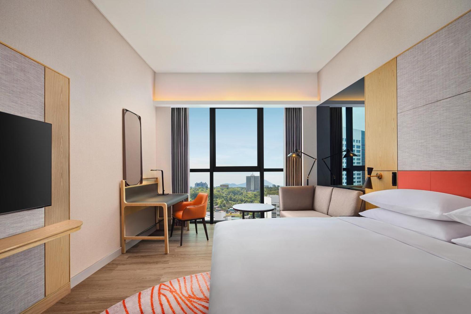 Sheraton Kuching Hotel Екстер'єр фото