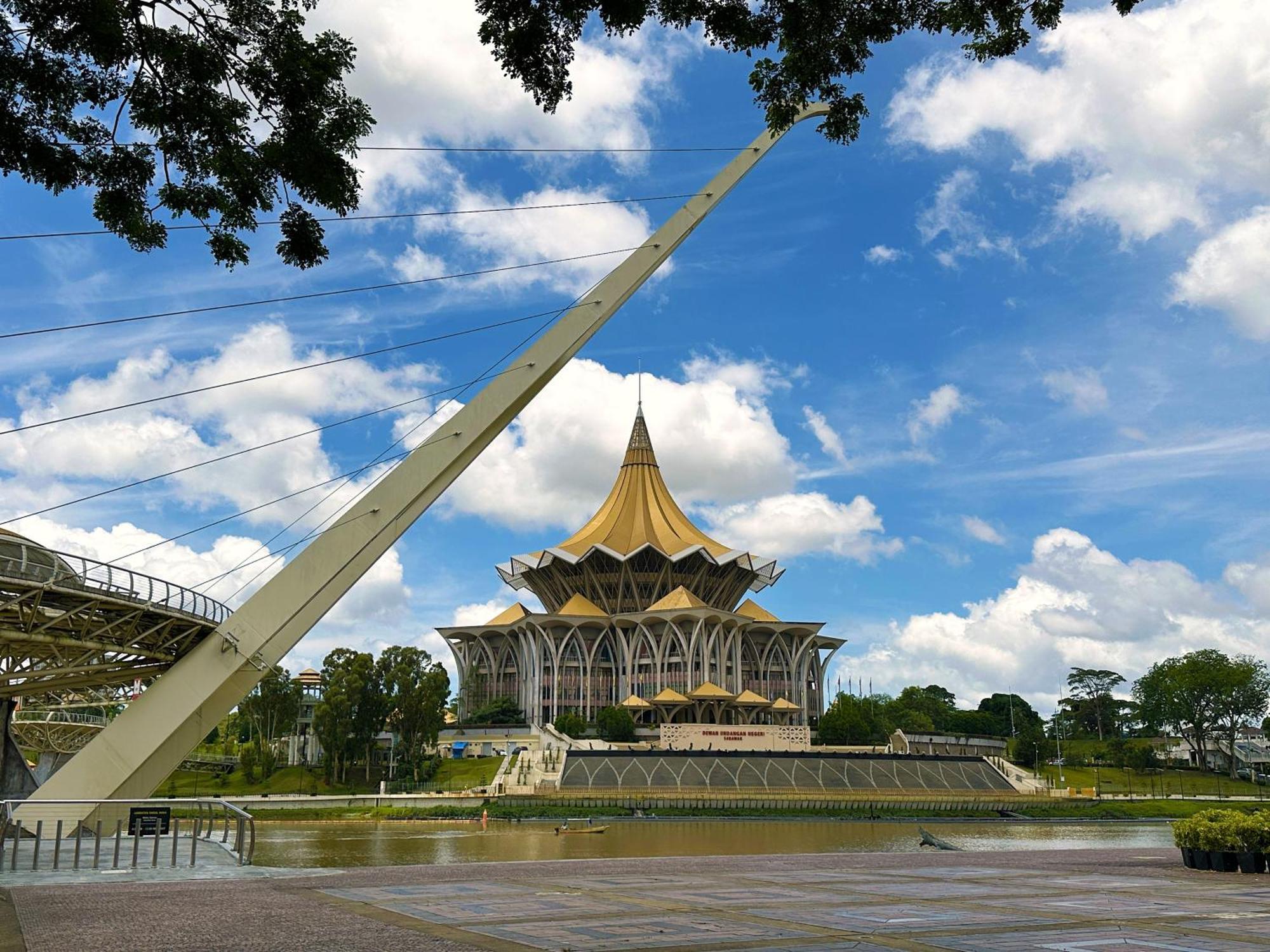 Sheraton Kuching Hotel Екстер'єр фото